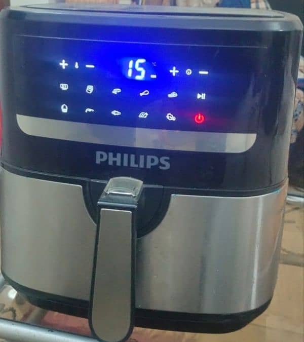 Philips Digital Air Fryer 0