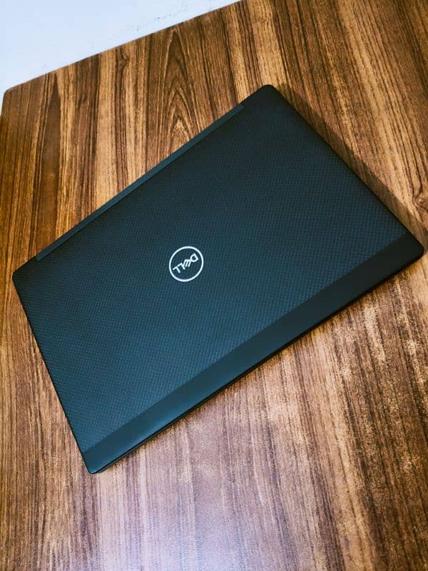 Dell laptop (Latitude 7390) 16/512 Touch Display 3