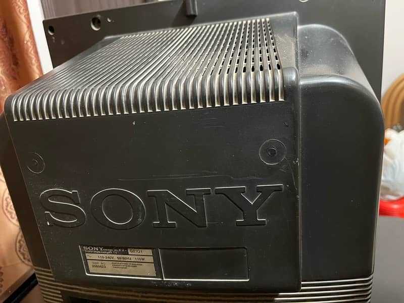 Sony tv and tv trolly 1