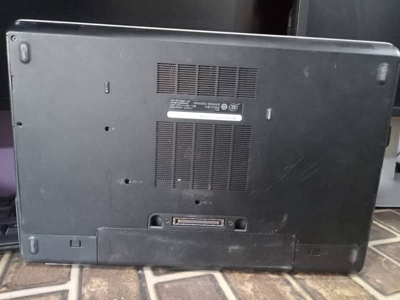 Dell Latitude E6540 1