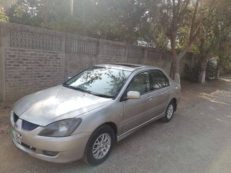 Mitsubishi lancer 1.6 glx Sunroof CVT 13