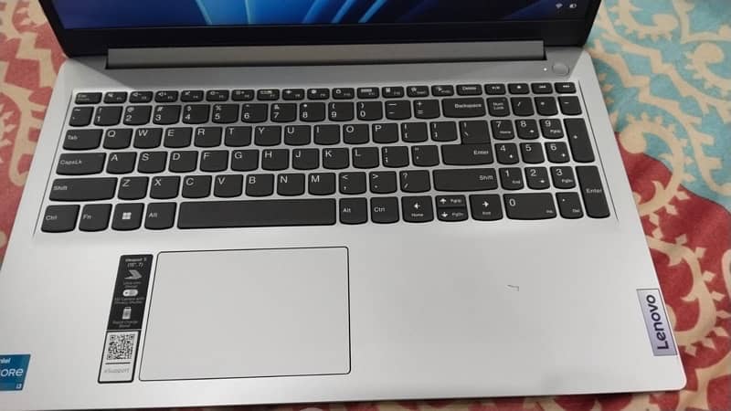 Lenovo laptop for Sale 6