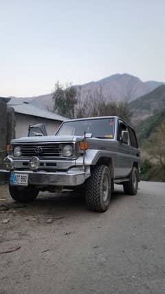 Toyota Land Cruiser(RKR) 1988