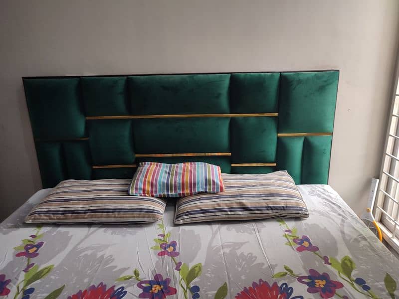 wooden king size bed 1