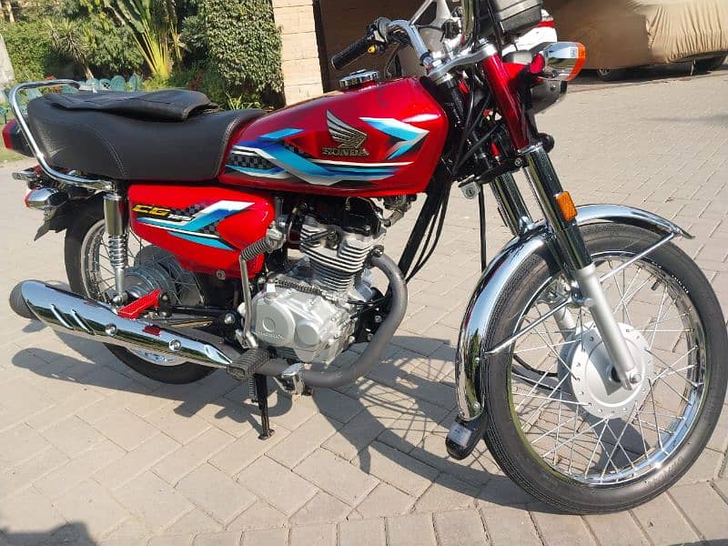 Honda CG 125 2024 3