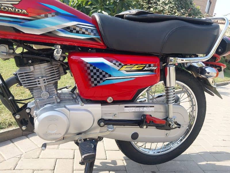 Honda CG 125 2024 5