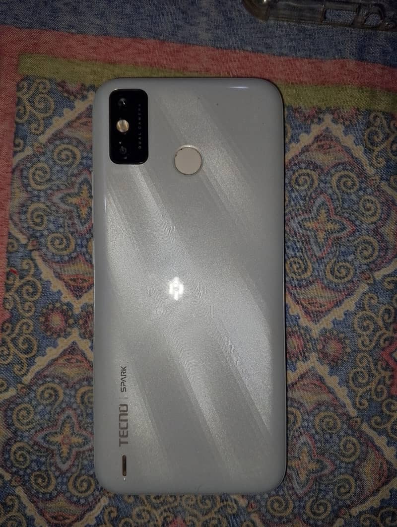 Tecno Spark 6Go 3