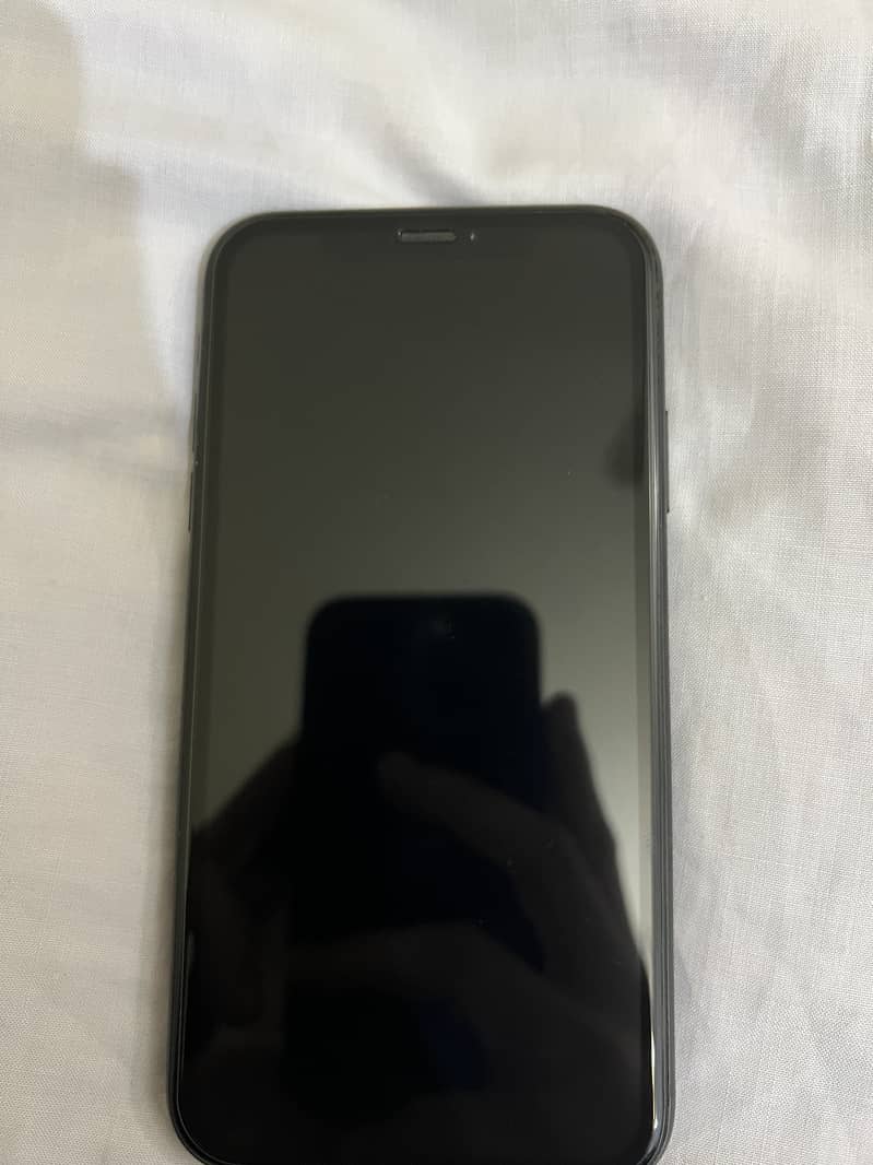 iPhone XR Pta approved 1