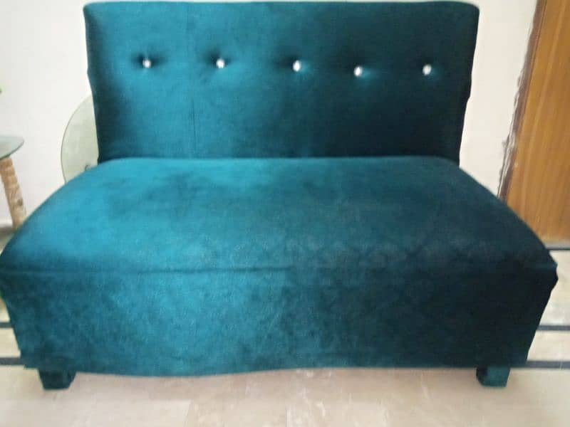 almost brand new sofa set 0