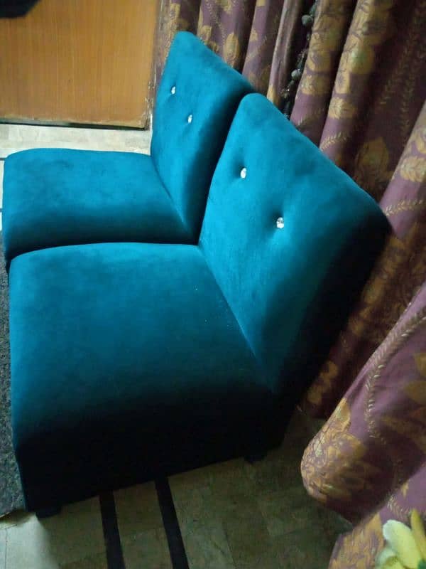 almost brand new sofa set 8