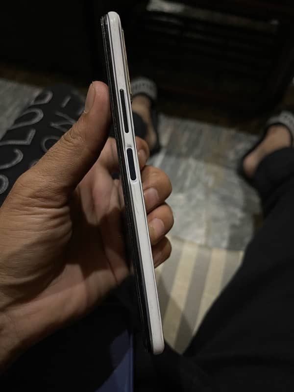 vivo y20 nichy wala spekar ni chalta panal change but achy wala dalw 1