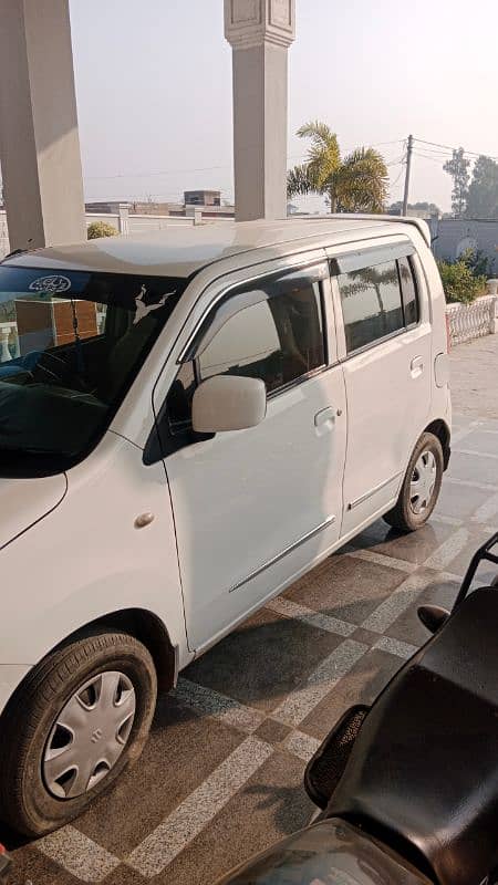 Suzuki Wagon R 2017 11