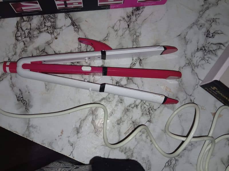 3 in 1 straightener 2