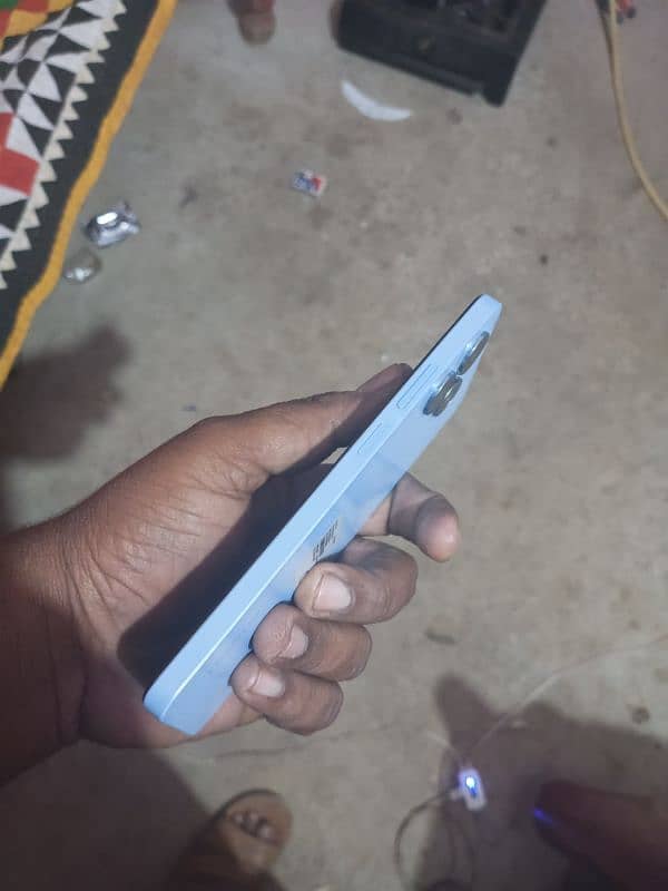 realme note 50 . . . . 4. . . . . 64 with box+charger 10 by 10 4