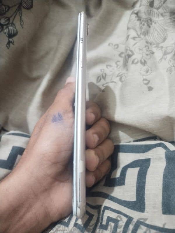 oppo f5 for sale panel khrab hai 2