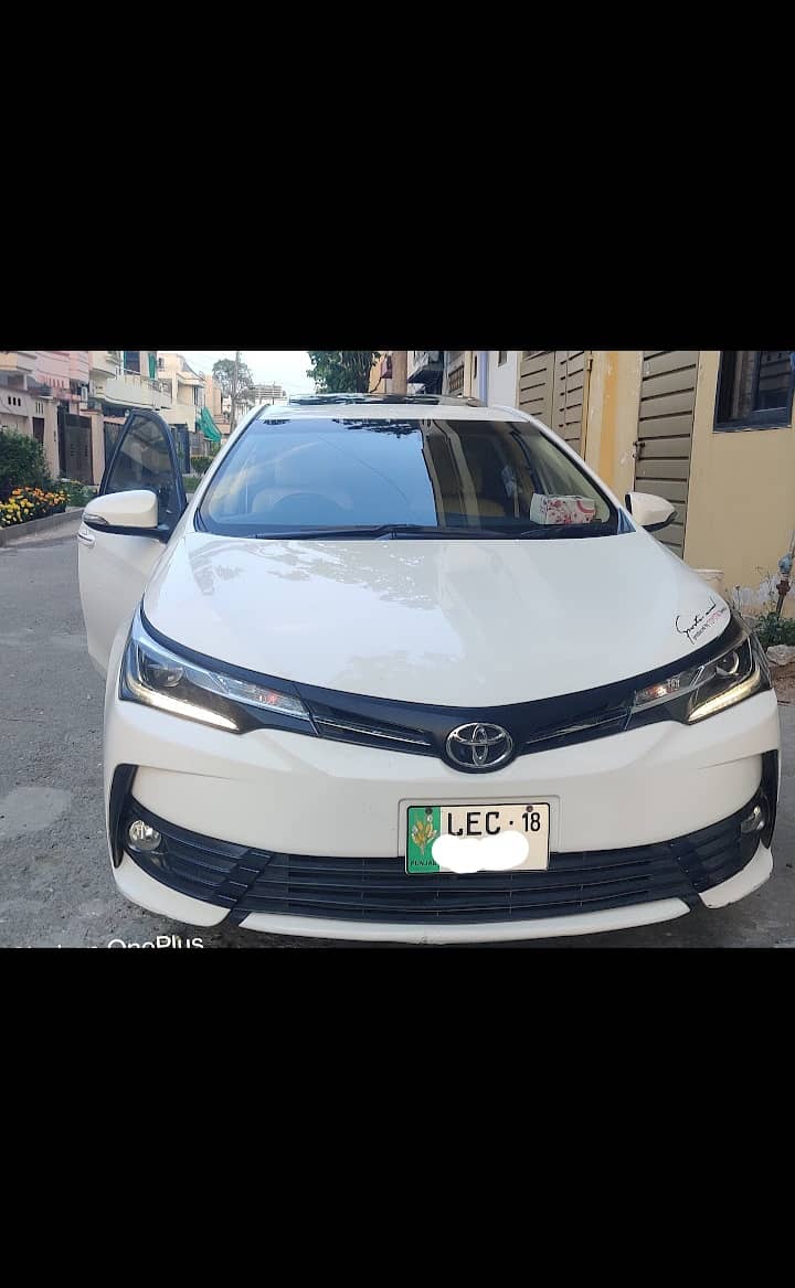 Toyota Altis Grande 1.8  2018 totally genuine 3