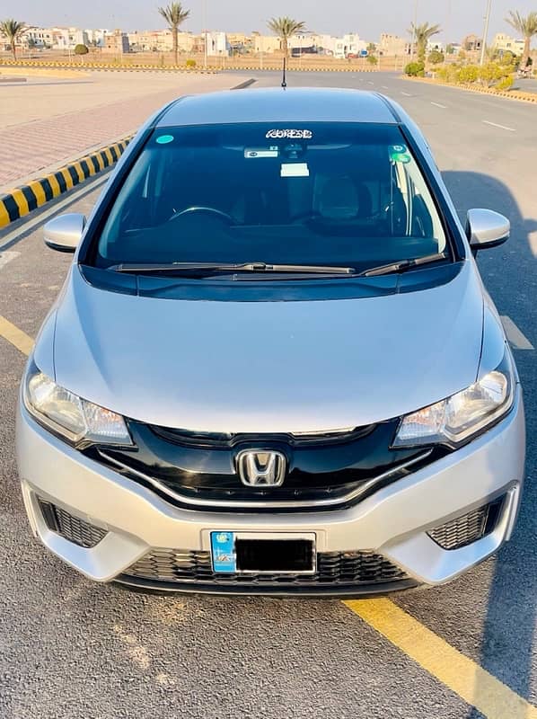 Honda Fit 1.5 hybrid Smart Selection 1