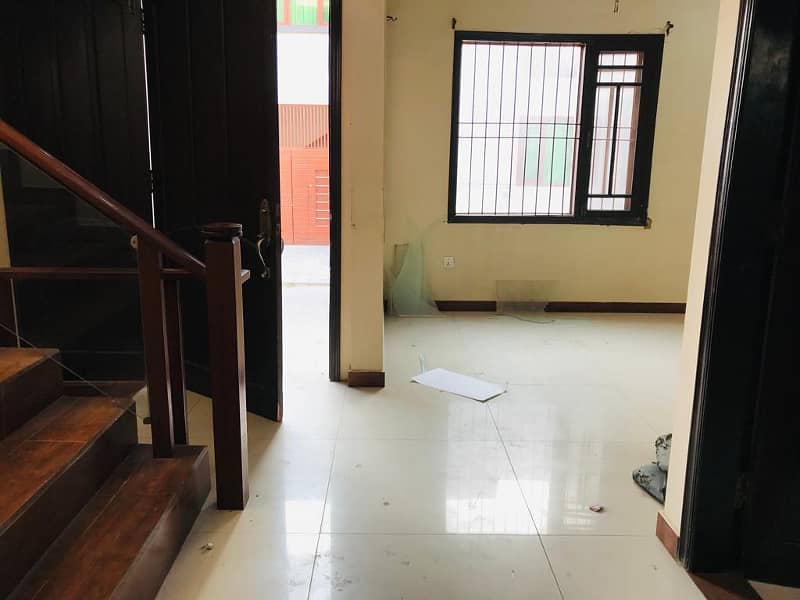 Defence DHA phase 5 badar commercial 3 bed D D apartment 1rst floor family building at good location available for rent 3