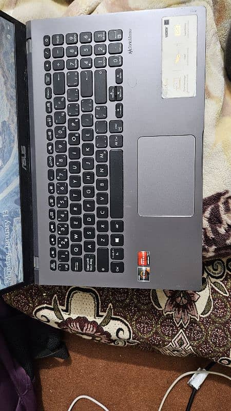 Asus M509 Laptop 2