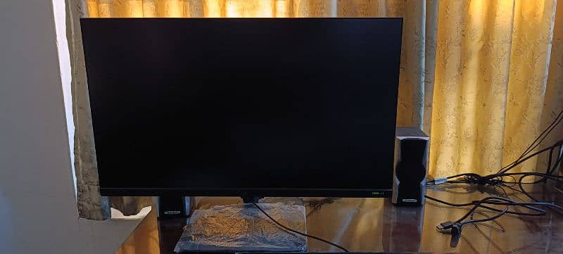 Corsair xeneon 31.5 inch 2k ips 165hz 8