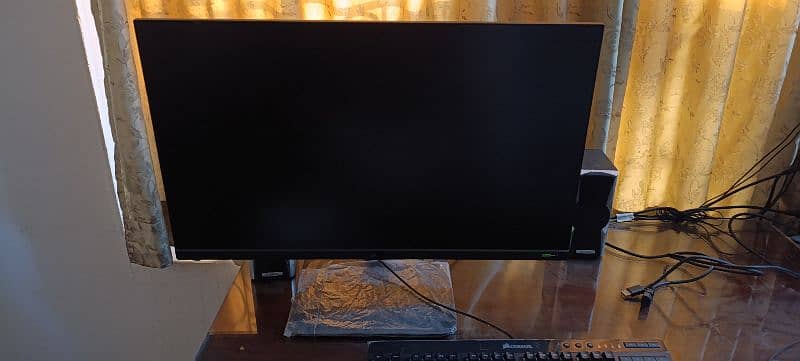 Corsair xeneon 31.5 inch 2k ips 165hz 12