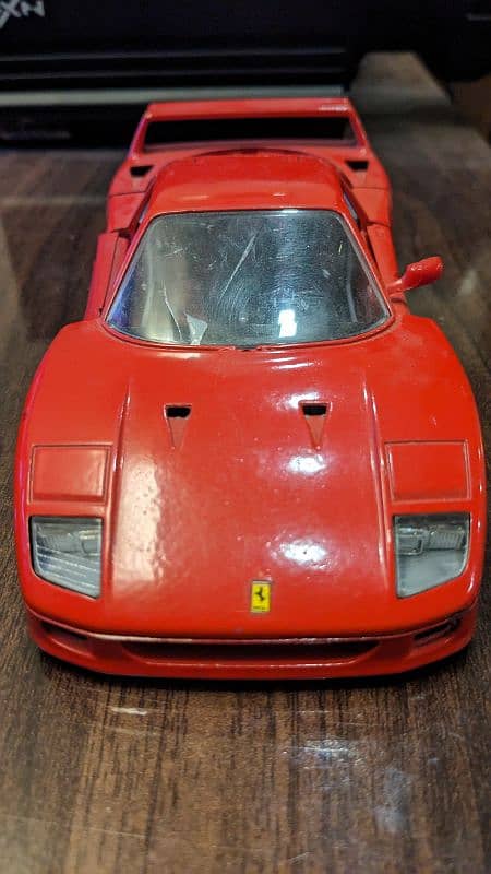 Ferrari F40 Collector Diecast Model 1/24 5