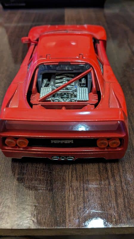 Ferrari F40 Collector Diecast Model 1/24 6