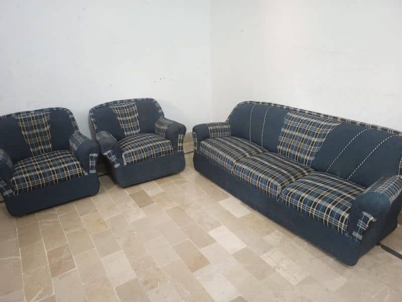 5 seater sofa set only 20000 3