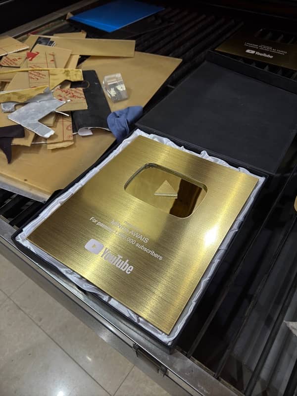 Golden Youtube Play Button 1