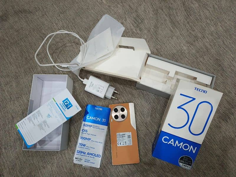 Tecno  camon 30    12/256  one month used full new 0