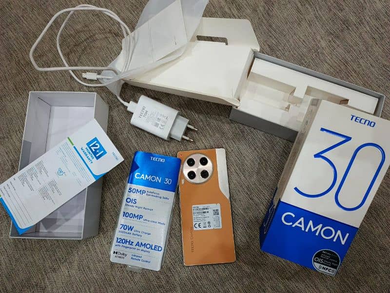 Tecno  camon 30    12/256  one month used full new 1