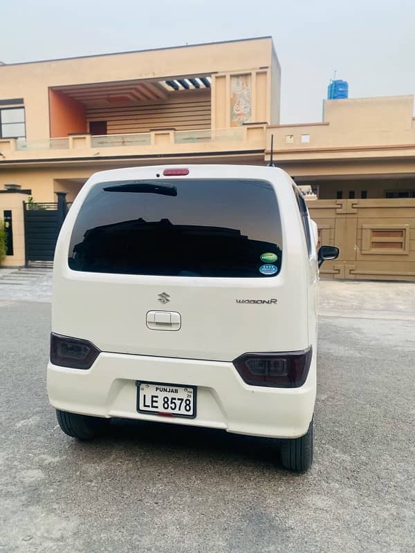 Suzuki Wagon R 2018 4