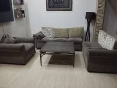 5 seaters L-shaped Sofa with Ottoman and Centre Table