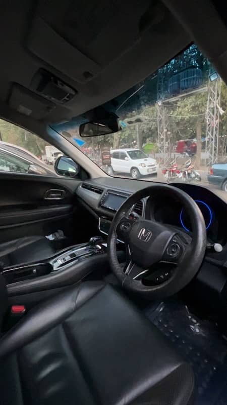 Honda Vezel 2015 Z sensing 3