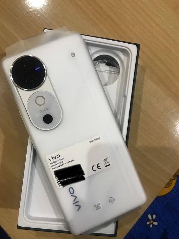 Vivo V40 Model V2348 4