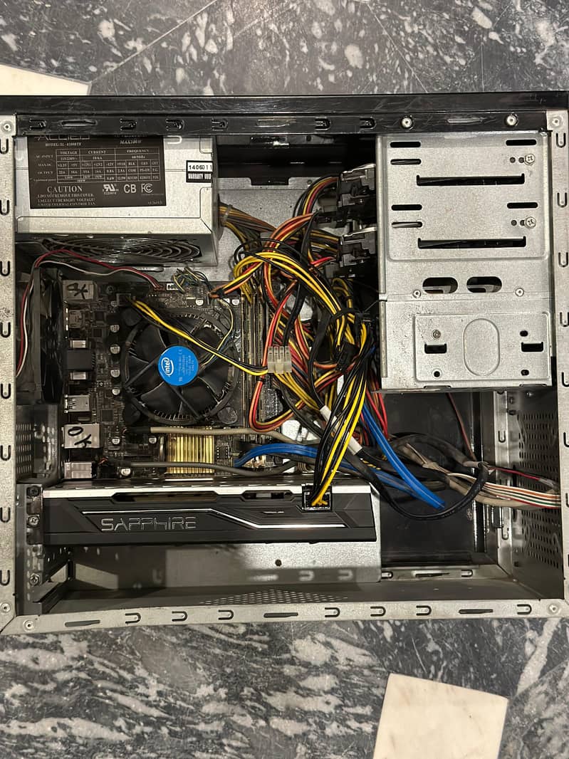 Gaming pc with RX 570 4 GB Graphic card 5