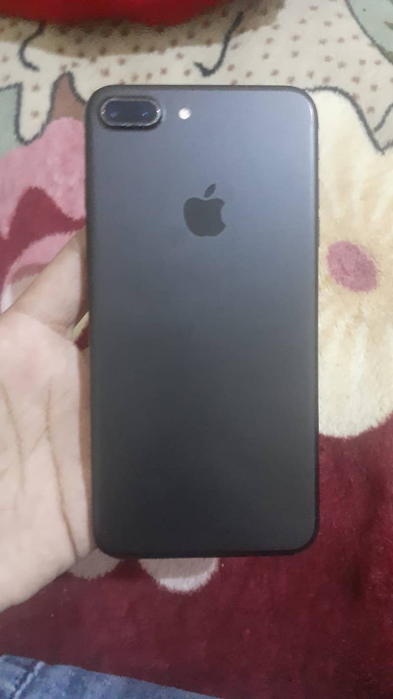 Apple iPhone 7 Plus 0