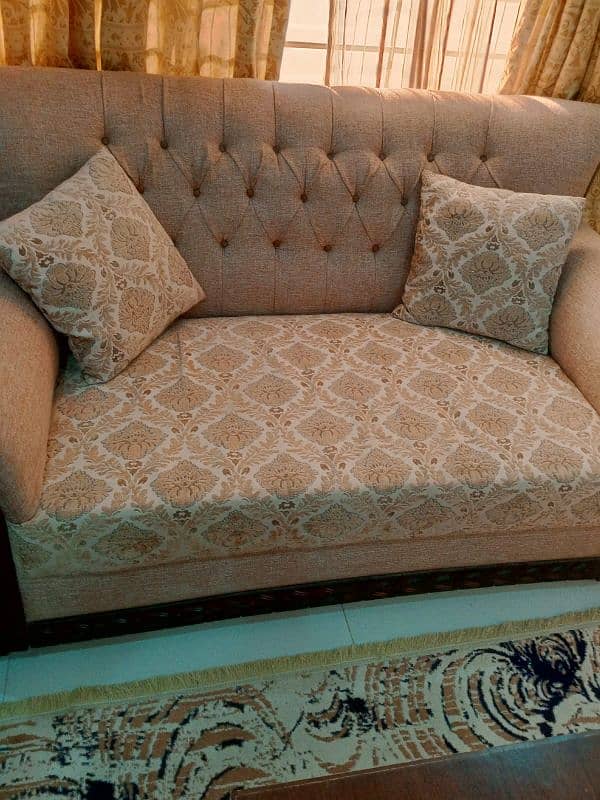 7 seater sofa set available for sale 1