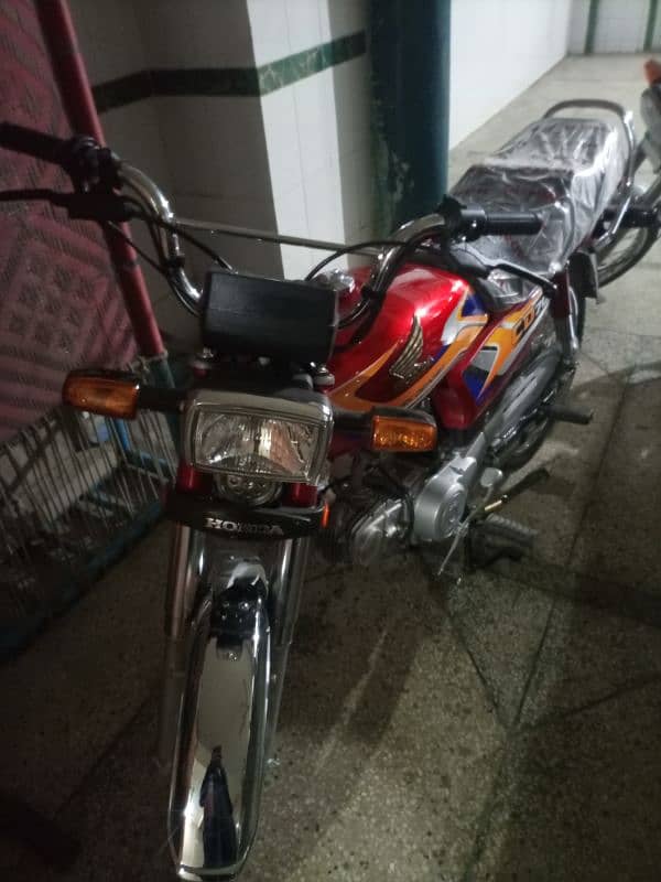 red colour bike urgent sell 1