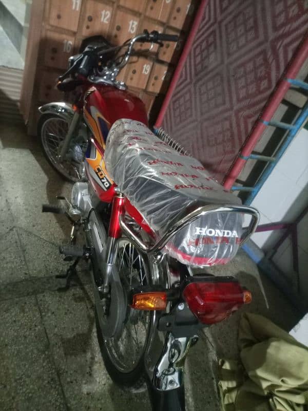 red colour bike urgent sell 2