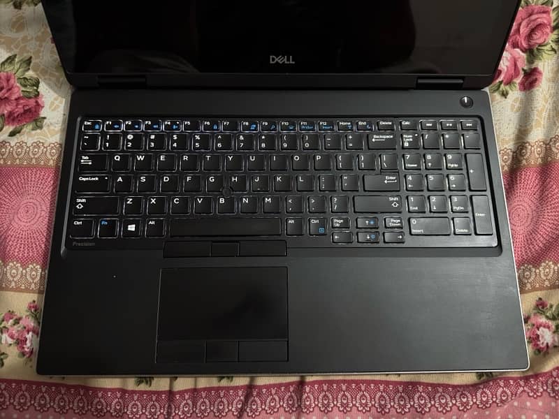 Dell Precision 7530 TOUCH SCREEN 15.6 Inch i7-8850 READ ADD 0