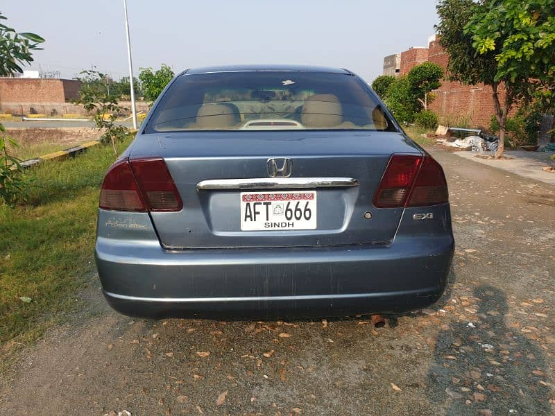 Honda Civic EXi 2004 1