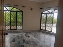 G/11 500sq Yd Separate Gate 3 Bed Upper Portion Available For Rent