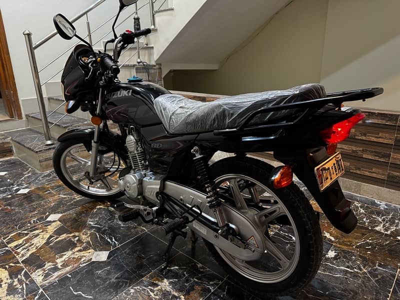 Suzuki GD 110S 2023 Black Colour with Tracker and PPF 3