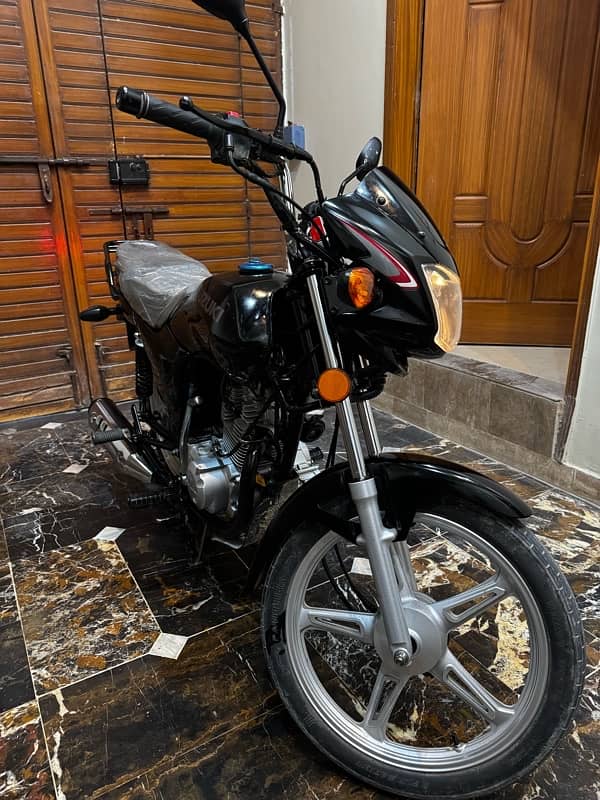 Suzuki GD 110S 2023 Black Colour with Tracker and PPF 4