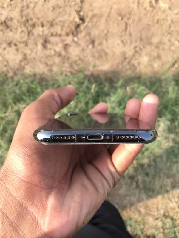 I phone x 64 gb non pta 4