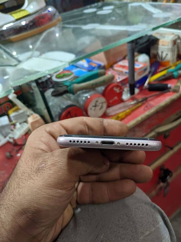 iphone 7 32GB Pta approved 1