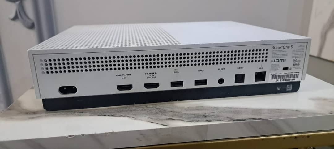  Xbox One S – Excellent Condition, Urgent Sale 3