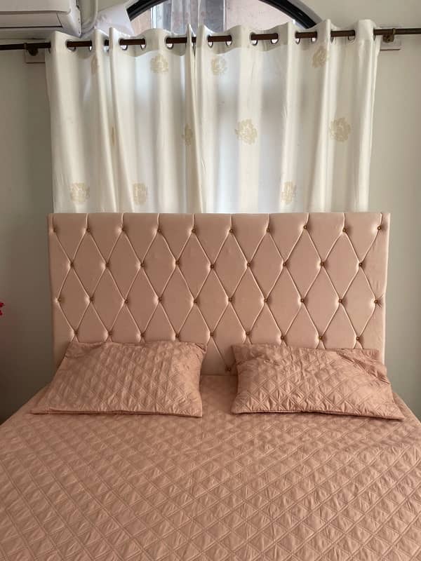 Queen size bed , Peach colored Classy Bed / Wooden bed 1