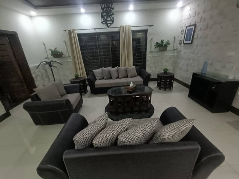 01 KANAL LIKE NEW FURNISHED LOWER PORTION AVAILEBAL FOR RENT IN BAHRIA TOWN LAHORE 7